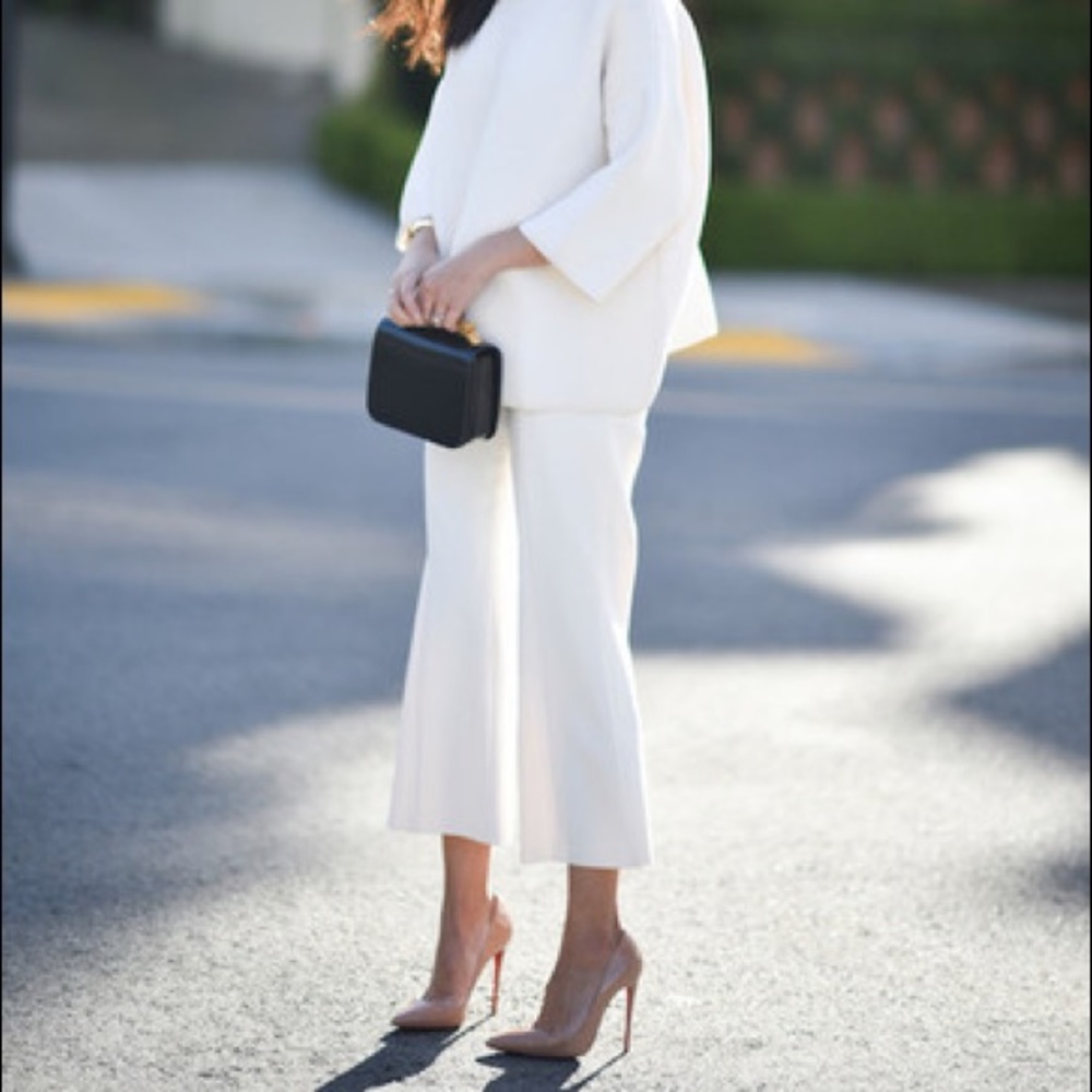 NWT white express cropped flare pants